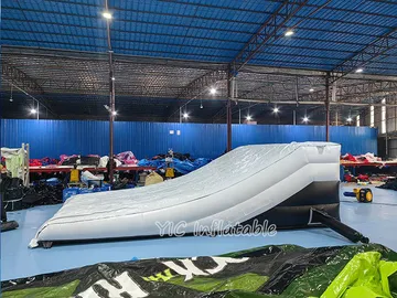Fmx Landing Airbag activity layout